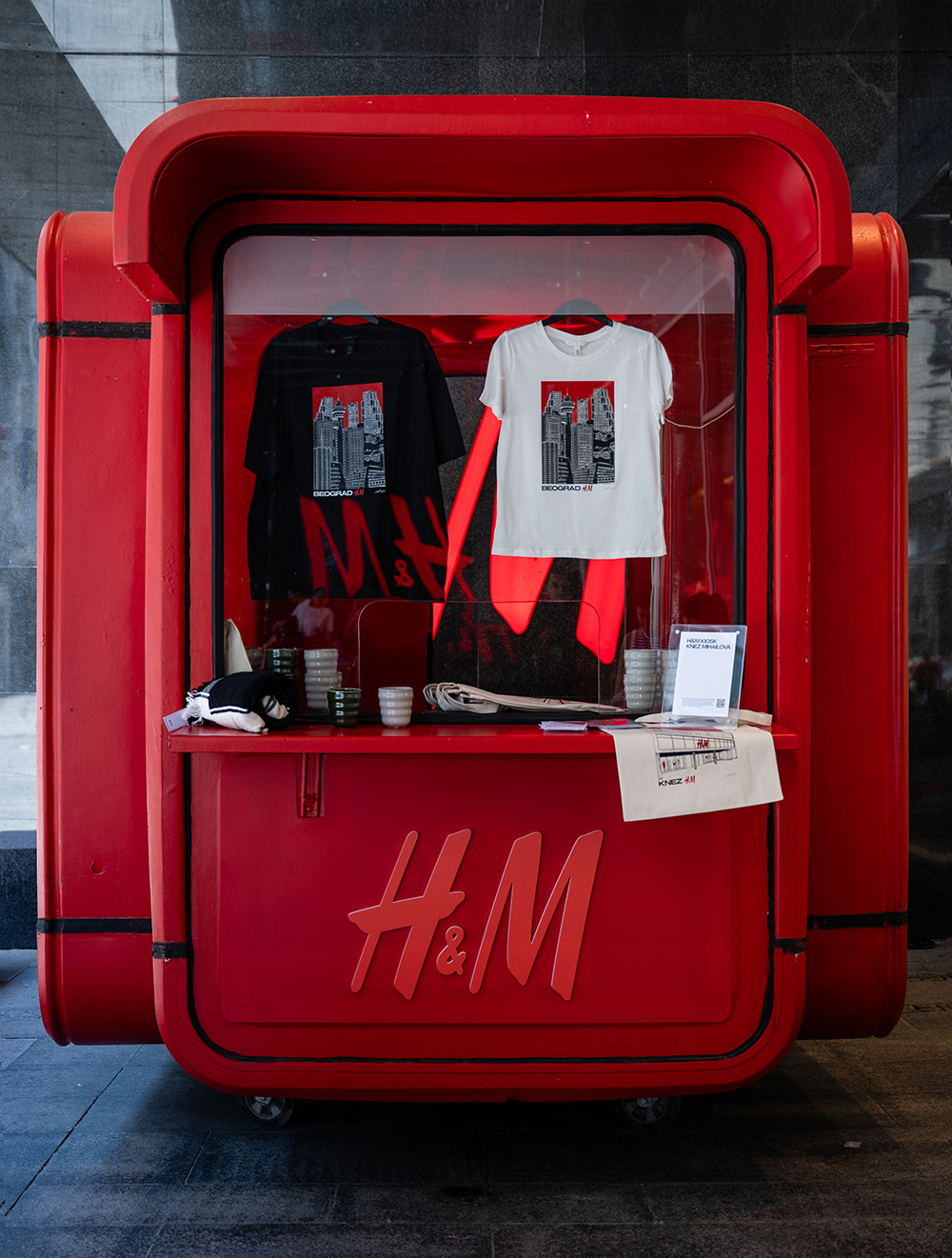 Jovana Radujko drawings for H&M x NewMediaTeam